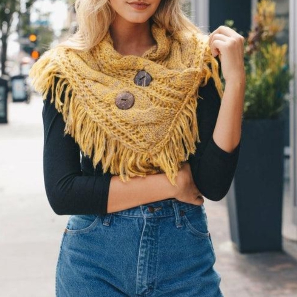 Handmade hand-knitted collar/ scarf/ shoulder cover